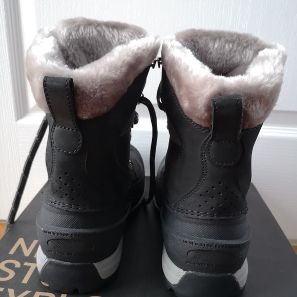 *SOLD* The North Face Winter boots Chilkat 400 - Picture 3 of 7